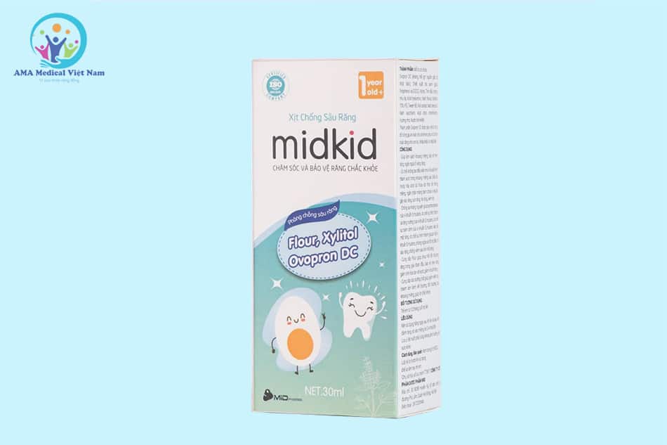 Thông tin về xịt răng miệng Midkid được in bên cạnh của hộp